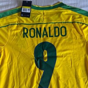 Ronaldo #9 Brazil Soccer jersey - small - brand new